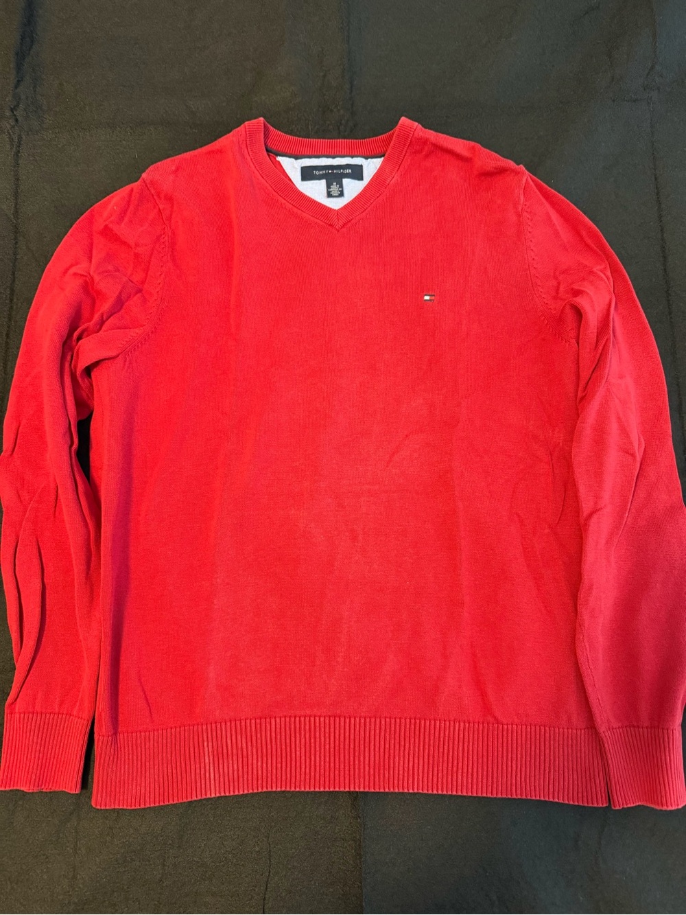 Tommy Hilfiger Men's Bright Red V-Neck Sweater - 100% cotton - Size M